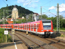 423 962-0 f�hrt mit 2 weiteren 423ern am 25. Juli 2009 in Herrenberg ein.
