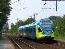 Der ET012(427 120) verl�sst als RB61 von Bielefeld Hbf kommend, Ibbenb�ren-Esch in Richtung Bad Bentheim. 01.08.09