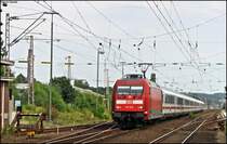 101 025 mit dem IC144 nach Shiphol (Airport) bei der Durchfahrt von Ibbenb�ren-Esch 1.8.2009
