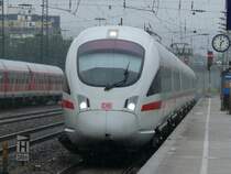 ICE-T mit ICE 25 (+10) aus Dortmund nach Wien Westbahnhof bei der Einfahrt in Regensburg Hbf, 18.07.2009