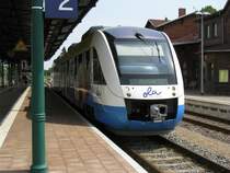 Triebzug -LINT- der -ola- aus Rehna kommend im Bahnhof Parchim 02.08.2009