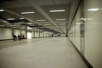 Utopische Vorhalle des U-Bahnhofs  Hauptbahnhof  mit �bergang zum Fernverkehr.