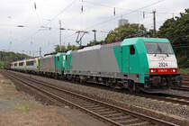 Die 2824 (E186 216) mit einen Lz, BR.28 und 18 und ein paar lehren Autozug wagen in K�ln West, am 12,08,09