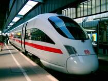 Stuttgart Hbf/ ICE T (BR 411)
Gleich f�hrt er los nach Karlsruhe zum Hbf