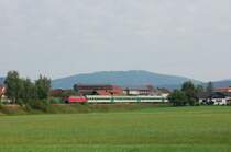 218 399 mit RE 350  Karel Capcek  am 15.08.2009 in Kothmai�ling