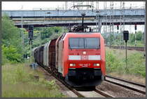 152 146-7 vor -45503- aus Mukran kommend. Stralsund am 10.06.09 