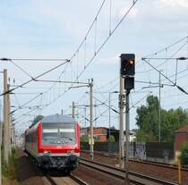 RE 14618 f�hrt am 6.8.2009 von 112 126-8 geschoben in Dollbergen ein.