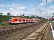 Am 25.07.09 fahren 2 unbekannte 423er als S4 (Langen-Kronberg/Ts) in 
den Bahnhof Neu-Isenburg ein.