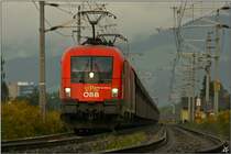 Die neue Werbelok f�r Ups die Pannenshow ;O)
1116 255 und ein weiterer Taurus ziehen einen Koksleerzug nach Koper.
Zeltweg 2.9.2009