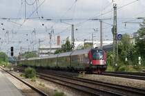 1116 215-3 + 1116 xxx-x mit einem Railjet in M�nchen Heimeranplatz am 30.05.2009