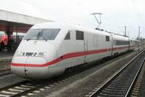 410 102, 810 101 und 410 101 von  DB Systemtechnik Minden (Westf)  am Nachmittag des 16. September 2009 in Hannover Hbf.