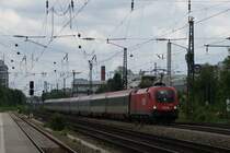 1116 268-2 + 1116 152 -8 mit dem EC 113 in M�nchen Heimeranplatz 30. Mai 2009