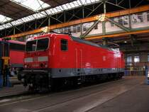 Das ist doch ein klsse gef�hrt! So sch�n die frische 143 972 beim Tag der offenen T�r im AW Dessau.