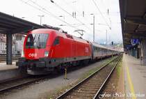 Sonderling 1016 045-5 mit �BB EC 111 M�nchen Hbf. - Klagenfurt Hbf.,steht abfahrtbereit auf Gleis 4 in Salzburg Hbf.(Sonderbar an dieser Lok ist,dass die Frontnummer weggelassen wurde - �sterreichurlaub 09.08.09)


