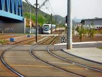 Das Foto zeigt eine Saarbahn auf dem Weg zur Haltestelle R�merkastell. Die Aufnahme des Fotos war am 21.09.2009.