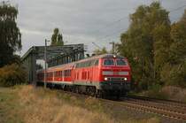218 448-9 mit ihrem RE am 25.09.2009 nach �berquerung des Mittellandkanals bei Peine