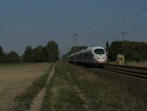 ein unbekannter ICE richtung Mannheim.Am 26.09.09 in Lampertheim.