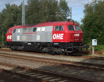 OHE200086(ex DB 216 158) wartet auf ihren n�chsten Einsatz 
nach Stendal-Niederg�rne im Bahnhof Rostock-Bramow.(25.09.09)