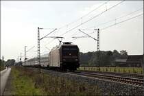 101 063 (9180 6101 063-8 D-DB) hat den IC 335 am Haken und bringt ihn durch das M�nsterland nach Norddeich-Mole. (26.09.2009)