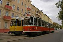 KT4Dt + KT4D - beim Fotohalt in der Lichtenberger Gudrunstra�e
Der KT4Dt ( Wagen 7008 ) als Linie 21 zum S-Bahnhof Sch�neweide
Mit KT4D (rechts) gab es Pendelfahrten zwischen dem Betriebshof Lichtenberg und S+U Bahnhof Lichtenberg. Anlass war der Tag der offenen T�r im Betriebshof Lichtenberg
26.09.2009