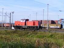 295 016-0 am 18.09.2009 auf dem Weg zum n�chsten Auftrag. Fotografiert am 18.09.2009 in Hamburg - Altenwerder.