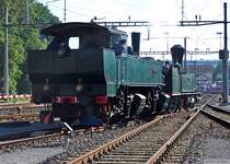 Ec 2/5 No. 28  Genf  und Ed 2x2/2 No. 196 starten nun die Heimreise. Bei diesem ungew�hnlichen Gespann scheint die volle Konzentration der Lokf�hrer erforderlich. (23. August 2009)