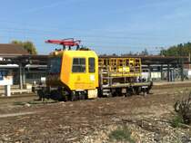 Gleisarbeitsfahrzug GAF 100 R/H (wird zur Montage, Instandhaltung und Wartung von Fahrleitungsanlagen eingesetzt) Aufgenommenm am 27.09.2009 beim Donaueschinger Bahnhof.
