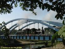 27. September 2009
Dampflokfest am Zechenbahnhof Piesberg in Osnabr�ck
MEM 7512 Hannover und Waldbr�l aus Dieringhausen bei der Ausfahrt aus dem Zechenbahnhof