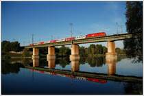 REX 2514 von Wien S�dbahnhof nach Bratislava hl.st. am 4.10.2009 bei der Querung der Neuen Donau in der Wiener Lobau.