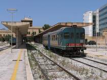 ALn 668 3008 fahrt nach die Bahnbetriebswerke Trapani um auf zu tanken am 2-6-2008.
