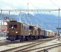 RhB Salon-Extrazug 3053 mit erstmaliger 3-fach E-Lok-Oldtimertraktion von Landquart nach Schiers vom 01.09.1996 in Landquart mit Ge 2/4 222 - Ge 6/6I 411 - Ge 4/6 353 - D� 4052I - AS 1143 - AS 1141 - AS 1144. 