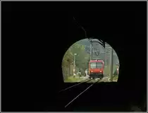 NPZ als Regionalzug S9 17923 beim Halt in Buckten. 2. Okt. 2009

(Hinweis: Das Bild entstand vor dem 263m langen Bucktentunnel mit 200mm Zoom und wurde zugeschnitten.