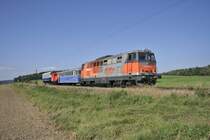 Am 05.10.2009 �berstellte RTS von Amstetten nach Oberwart f�r die Freunde der Bahnlinie Oberwart – Obersch�tzen „Frowos“ www.frowos.com den Uerdinger Schienenbus BDVS 65816-4 sowie die im Privatbesitz von Christian P�hringer befindliche 2060.014.

Im Bahnhof Friedberg wurde der in Szombathely renovierte Spantenwagen BT 7139.64 beigegeben.

Das Bild zeigt den SGAG 93076 bespannt mit der RTS 2143.032 zw. Riedlingsdorf und Oberwart.
www.eisenbahnbilder.webgarden.at
