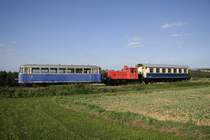 Das Bild zeigt die �berstellung des BDVS 65816-4 + BT 7139.64
geschoben wurde das ganze von der 2016.014 .
Fotos vom 05.10.2009.www.trainspotter.at

