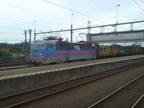 Green Cargo RC4 1183 noch in der alten SJ Farbgebung mit einem leeren Holzug in N�ssj�. Aufgenommen am 07.08.2008