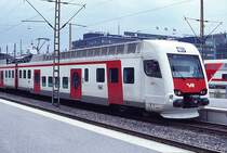 Bf Helsinki, Sm4 6305. Der neue S-Bahntriebzug von Talgo Finnland. Juli 2004