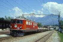 RhB G�terzug 5253 von Landquart nach Ilanz vom 26.06.1995 in Untervaz mit E-Lok Ge 6/6II 706 - Rw 8266 - Rw 8248 - Haiqy 5171 - Haikv 5110 - Haikv 5121 - Haikv 5122 - Haikv 5123 und 3 weiteren Haukv.