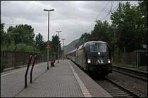 Du schon wieder;-) 1116 280 „A1 BLITZSCHNELL“ ist auf der Fahrt von Bregenz nach Wien Westbahnhof und hat den OEC 561 „Europ�ischer Computer F�hrerschein“ am Haken.