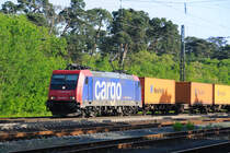 Erinnerungen an den Fr�hsommer in Hessen: 482 039-5 zieht einen  Hapag-Lloyd -Containerzug Richtung Heidelberg. (Bickenbach, Mai 2009).