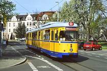 Der Museums-Tw 1753 auf st�dte�bergreifender Sonderfahrt in M�lheim-Styrum (17. April 2004)