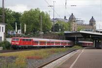 111 117 mit dem RE 13 in Wuppertal Steinbeck am 07.06.209