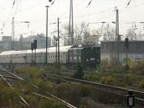 E 77 10 auf Sonderfahrt Bf. Leipzig-Plagwitz H�he Stellwerk B3 am 29.10.2009