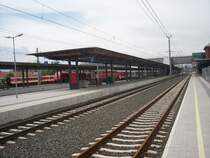 Der neue Klagenfurter HBF man sieht rechts noch ein klein bisschen das noch rest arbeiten gemacht werden m�ssen! am 24.5.2005 der umbau hat 17 Millonen ? gekostet!!