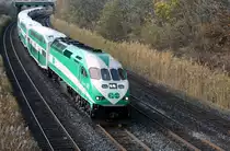 GO Lakeshore west nach Toronto Pendelzug kurz vor dem Haltepunkt Exhibition. 07.11.2009