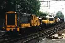 Mehr Loks denn Wagens! Eine au�ergew�hnliche Kombination von 631, 315, 1648 und 6447 mit G�terzug 55504 Tiel-Arnhem zwischen Arnhem und Arnhem G�terbahnhof auf Bahnhof Arnhem am 30-5-1996. Bild und scan: Date Jan de Vries.