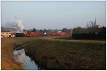 Leerr�be VG 75012 von Hohnau nach Mistelbach, am 31.10.2009 bei der Durchfahrt in Hauskirchen.