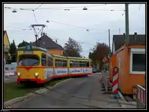 Tw 212 bef�hrt die umgebaute Wendeschleife in Rintheim. Aufgenommen am 15.11.2009