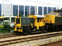 310 auf Bahnhof Leeuwarden am 15-6-1996. Bild und scan: Date Jan de Vries.