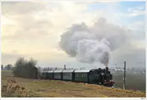 Dampflok 88.103 mit einem Krampuszug von Weizelsdorf nach Ferlach. N�he Dornach, 28.11.2009.