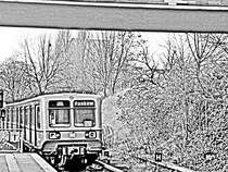 S9 (BR 485) fuhr hier wegen Bauarbeiten nur nach Pankow; hier am 28.11.09 in Landsberger Alle